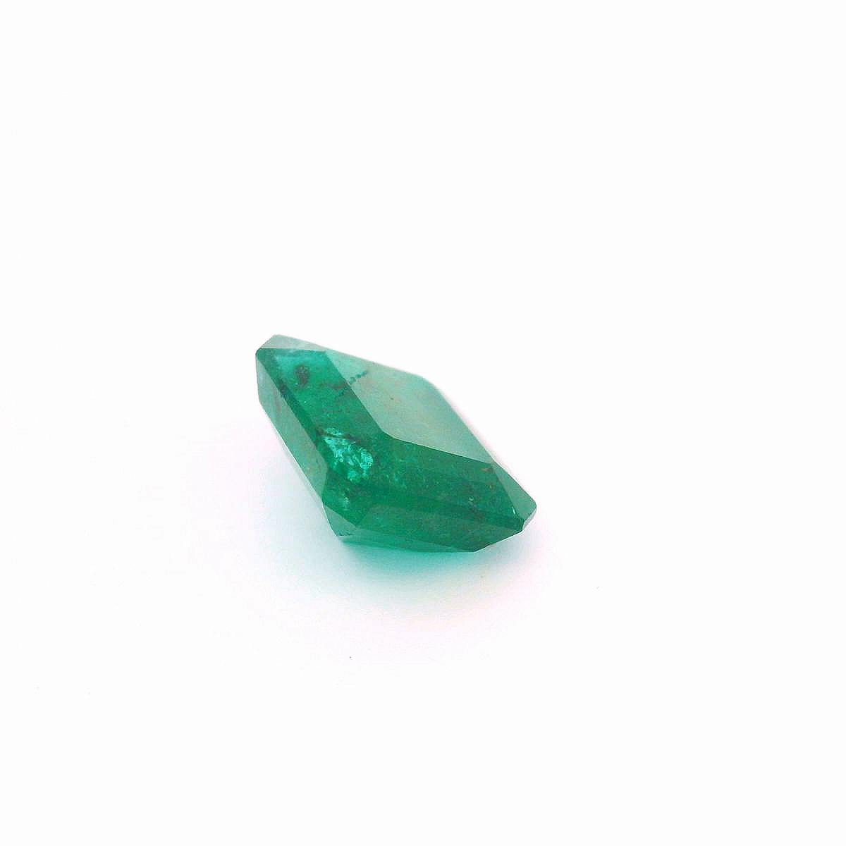 Eme251100Pak00033