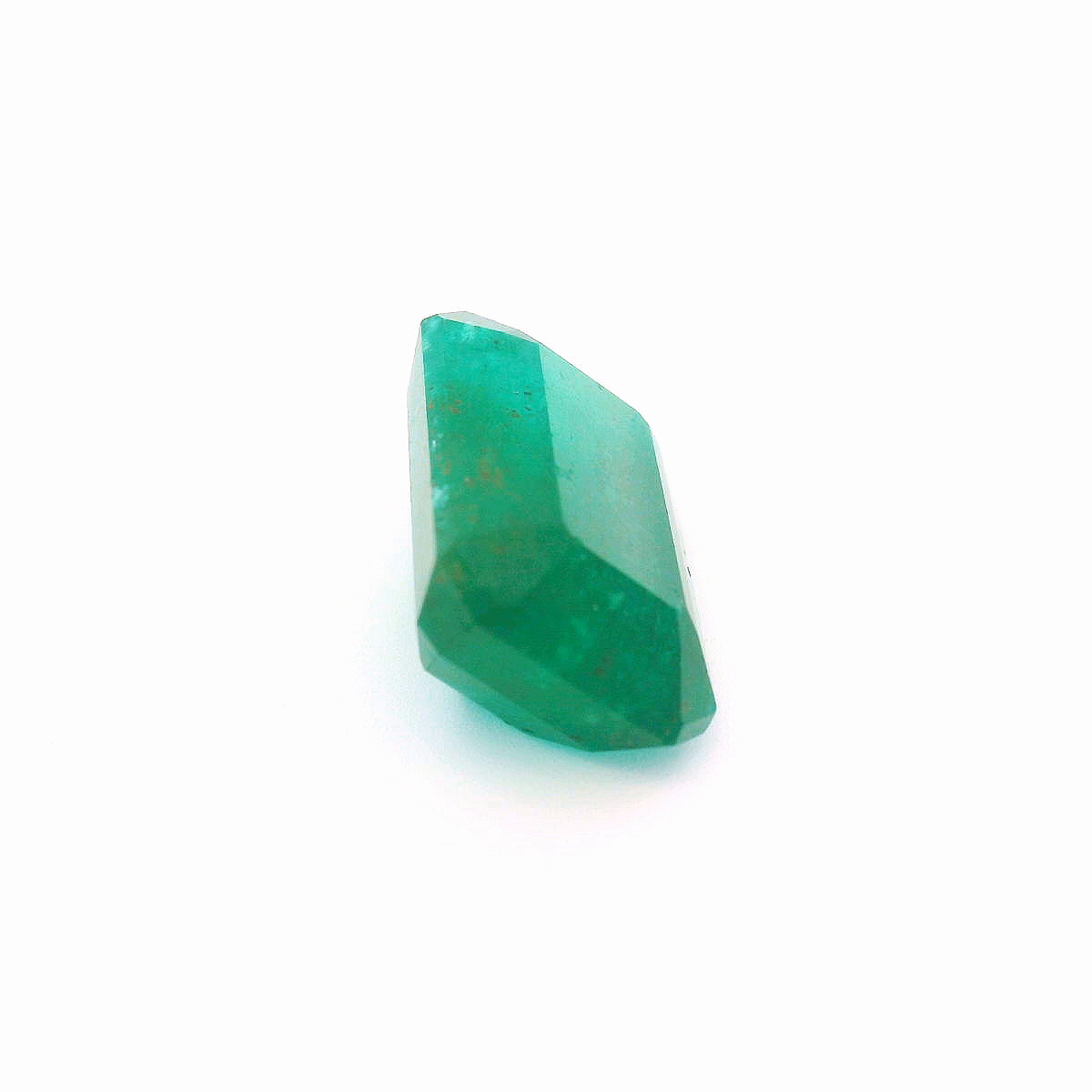 Eme251100Pak00032